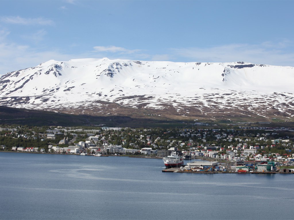 Akureyri Hurtigruten Lisa Anderson Copy Afbeelding van Akureyri Hurtigruten Lisa Anderson Copy
