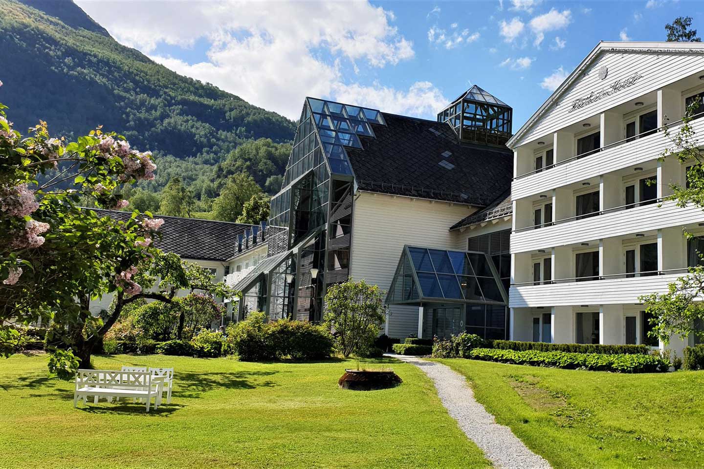 Flåm, Fretheim Hotel