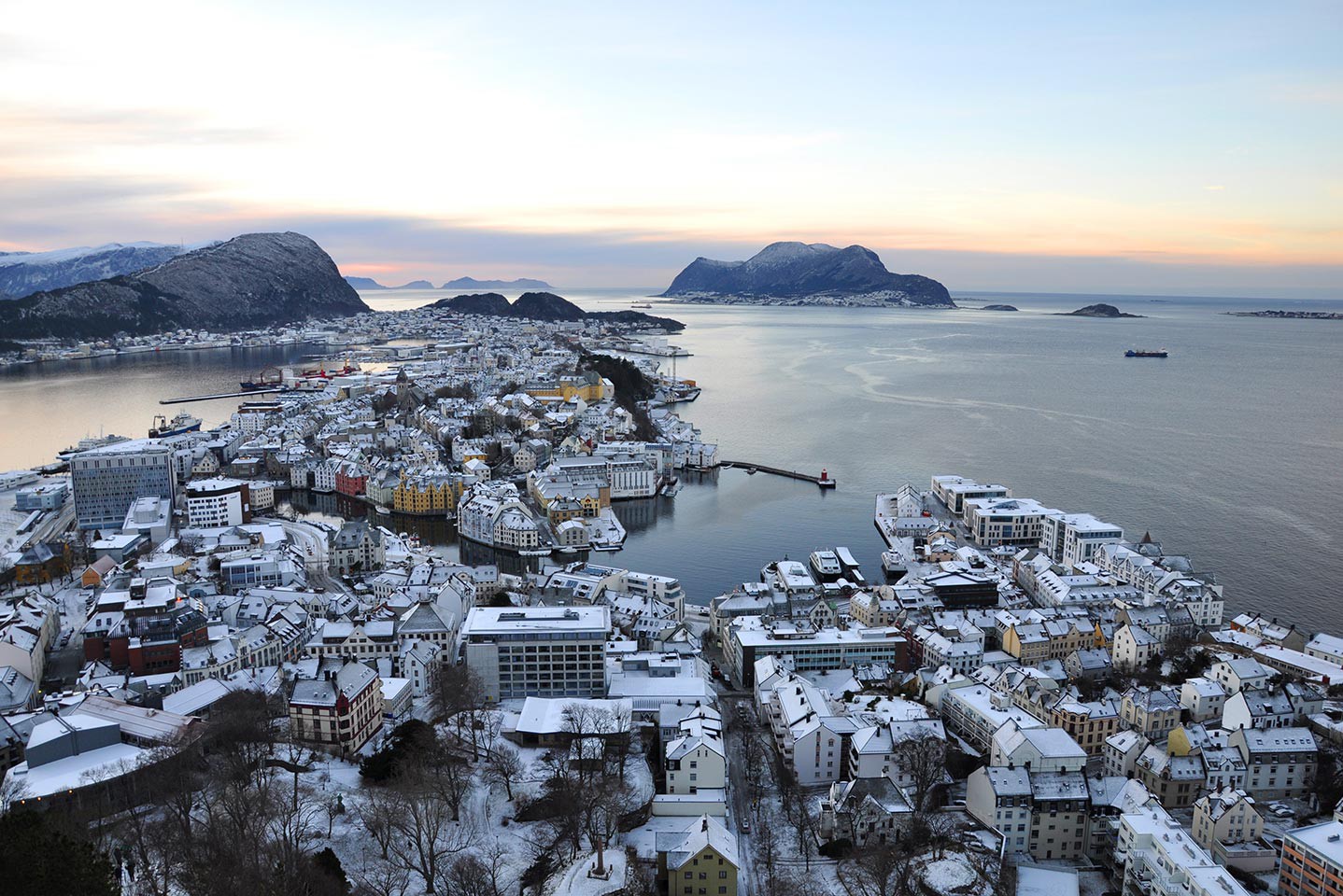 Afbeelding van Hurtigruten Bergen Kirkenes Eivind Lande Aksla Alesund