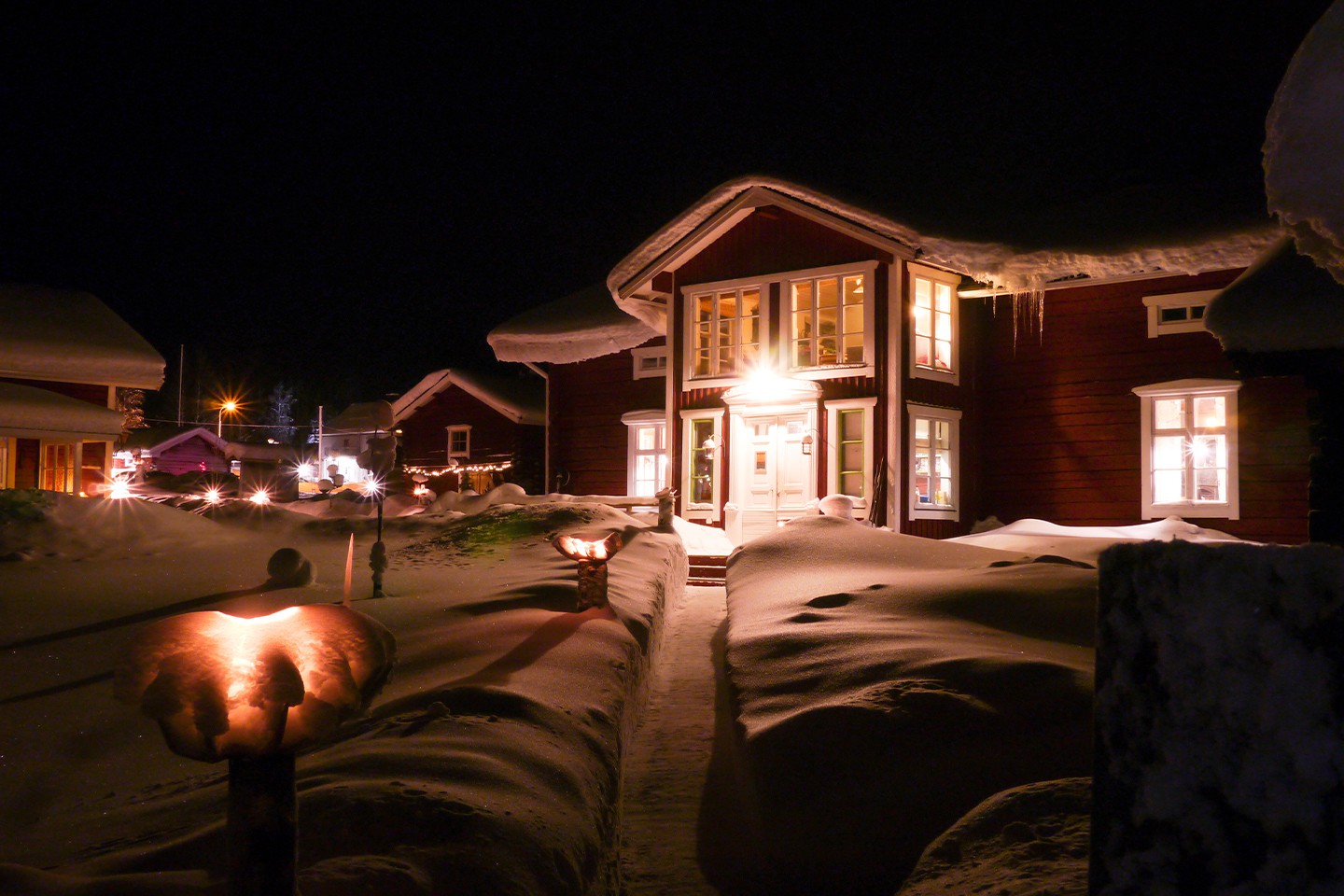 Afbeelding van Lapland Guesthouse Entrance Winter