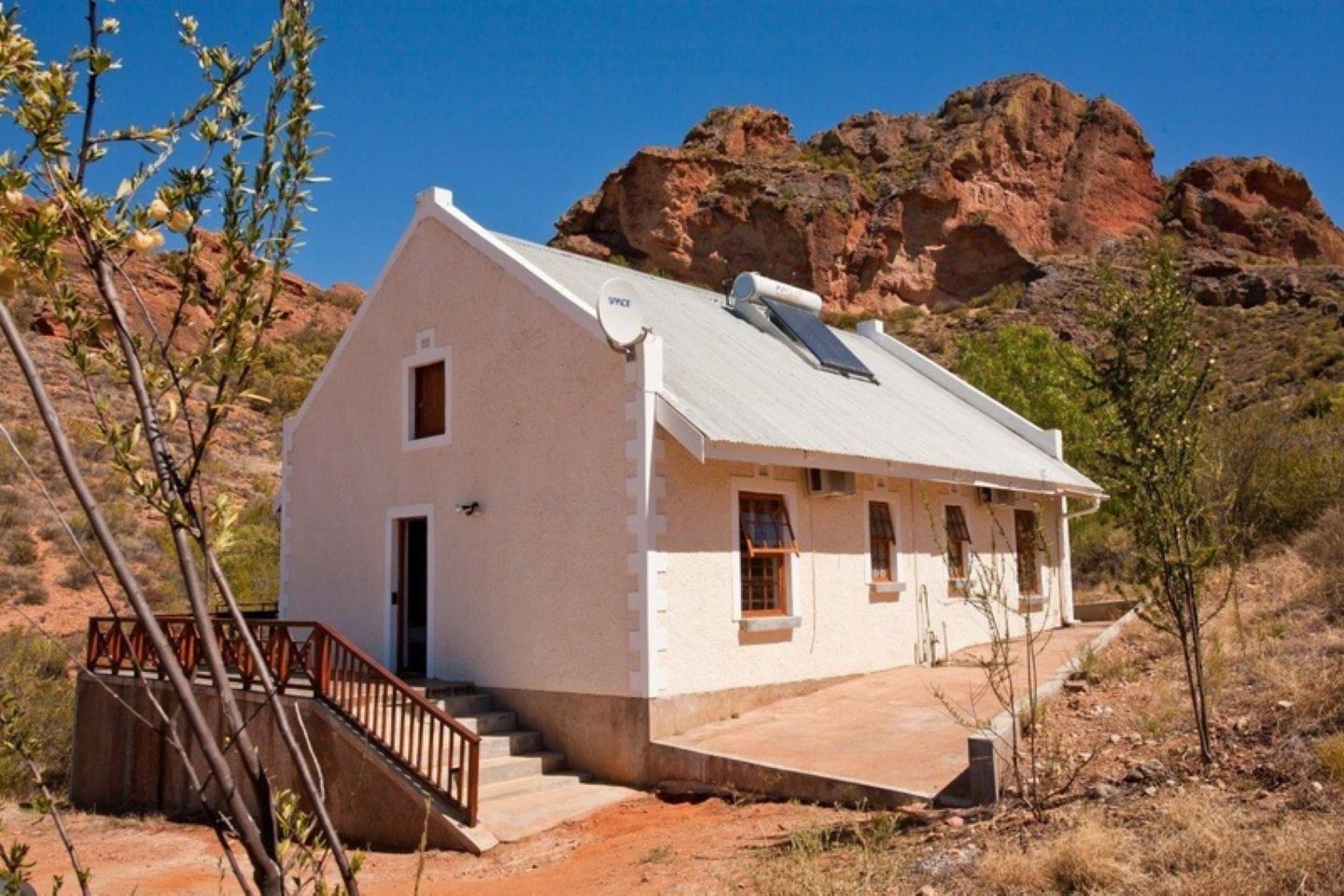 Red Stone Hills - Oudtshoorn