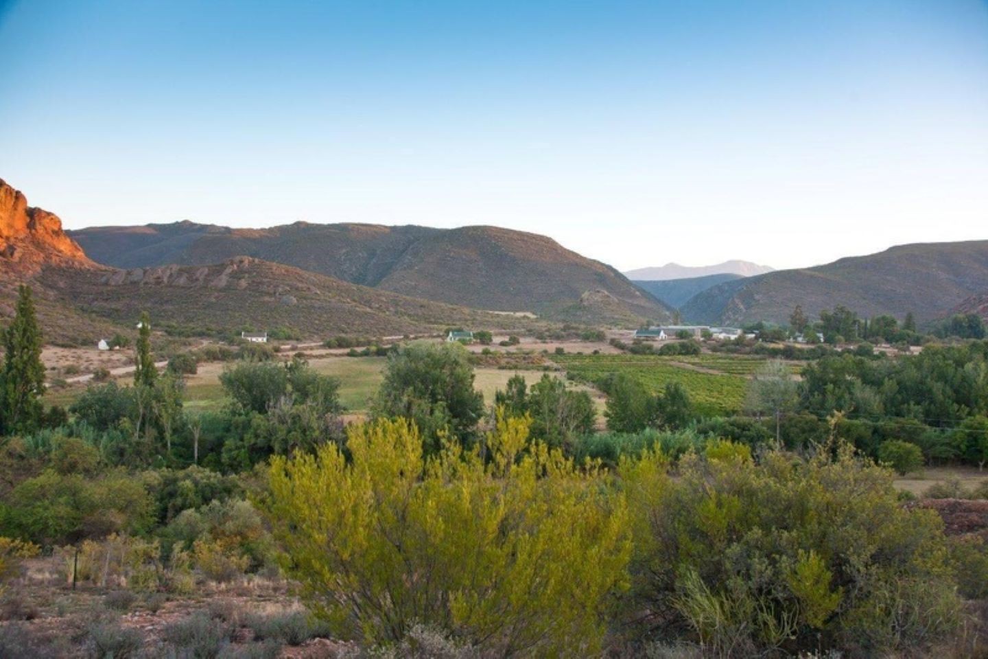 Red Stone Hills - Oudtshoorn