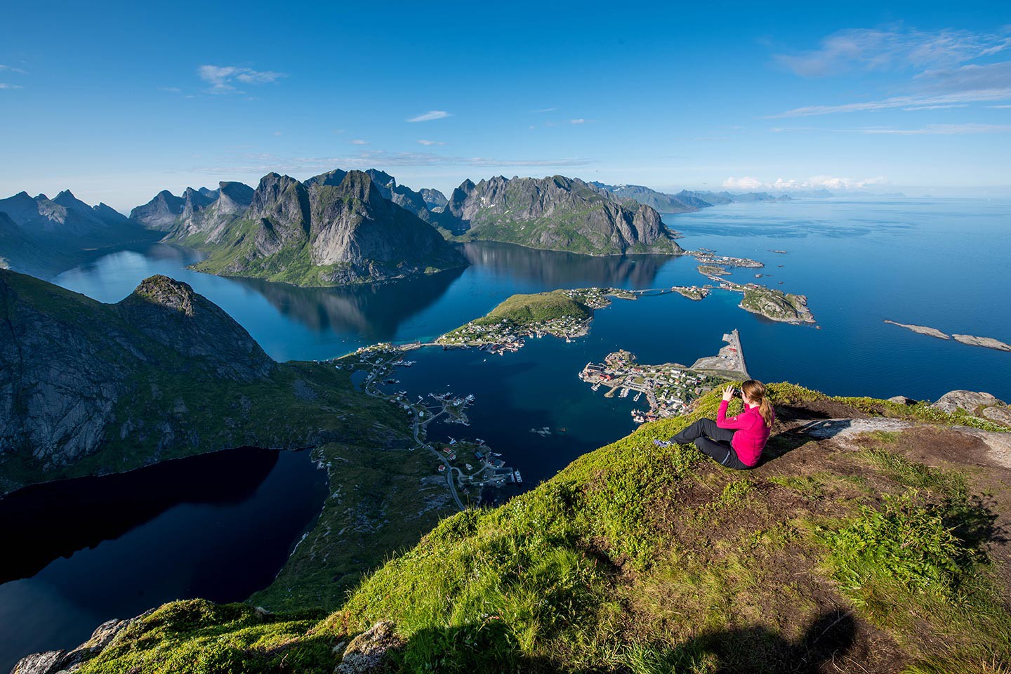 Afbeelding van Reine View From Reinebringen Lofoten Tomasz Furmanek VisitNorway