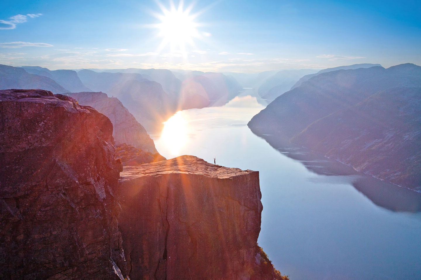 Afbeelding van Aegir Preikestolen At Sunrise Paul Edmundson VisitNorway