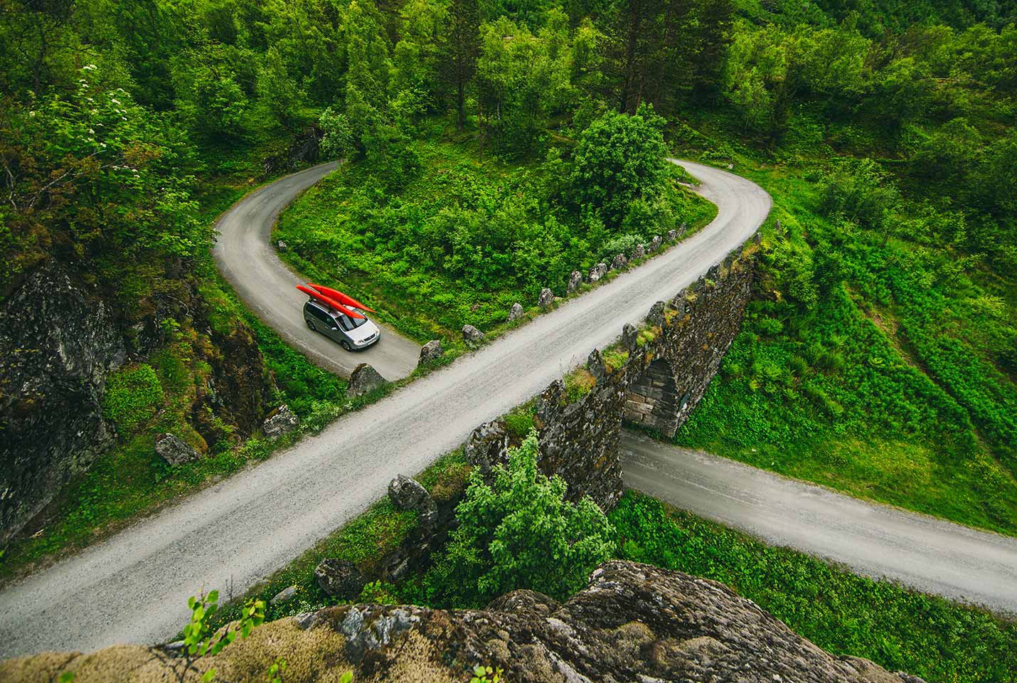 Afbeelding van Borghild Knuten Geiranger Samuel Taipale VisitNorway