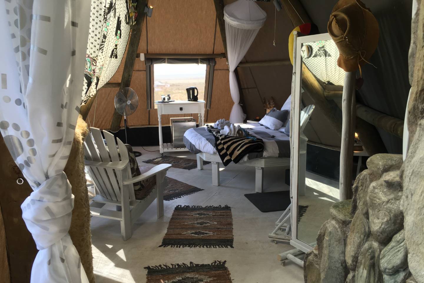 Farr Out! - Paternoster