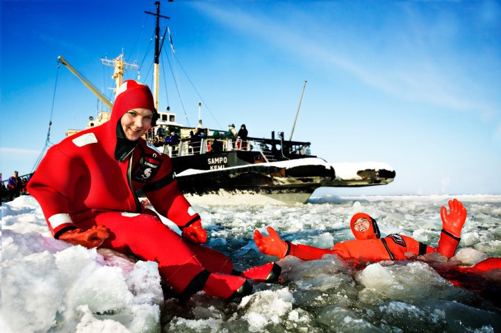 Afbeelding van Icebreaker Cruise Finland Sampo Icebreaker%2C Swimmer