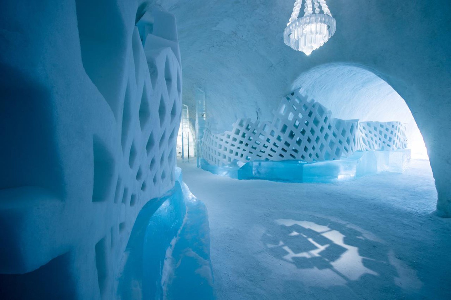 Jukkasjärvi Ice Hotel
