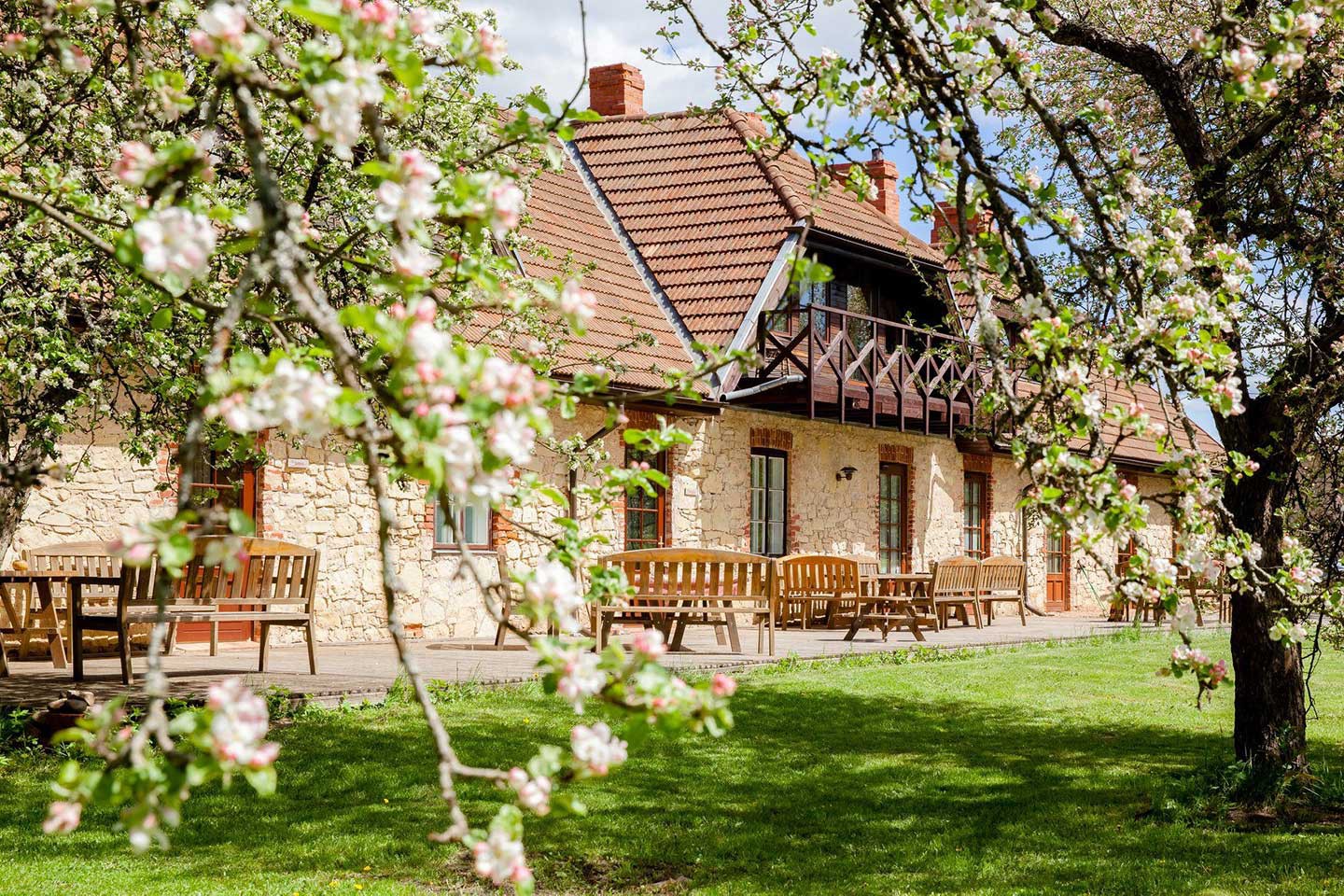 Cesis, Karlamuiza Country Hotel