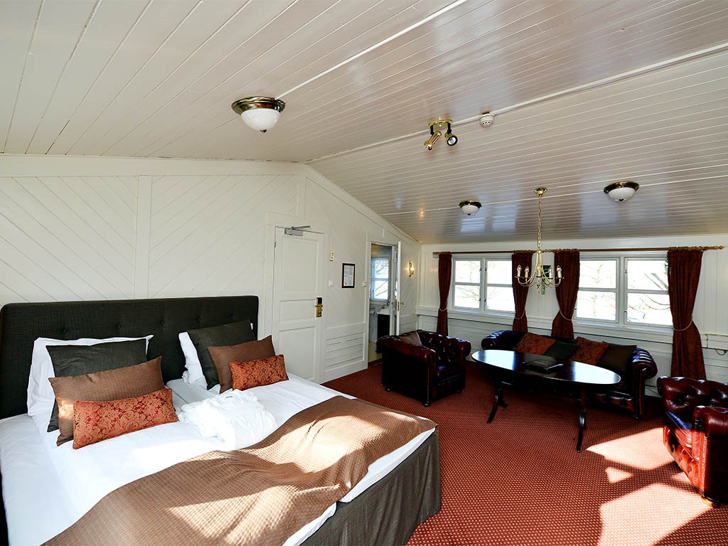 Sandnes, Kronen Gaard Hotel