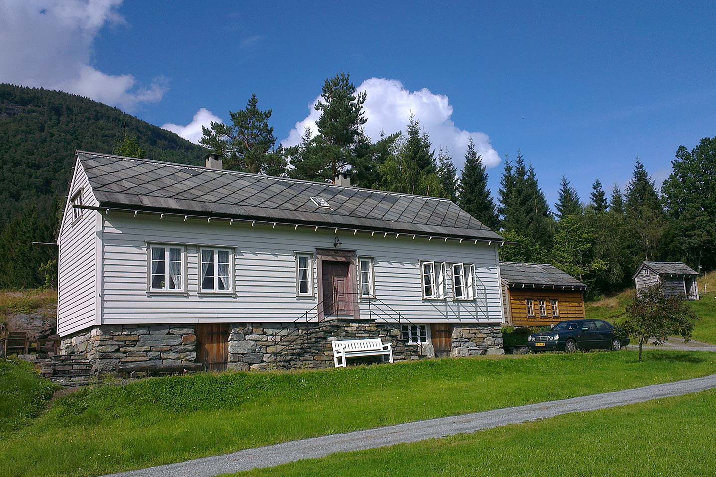 Omastrand Nestunet, Idneståvå