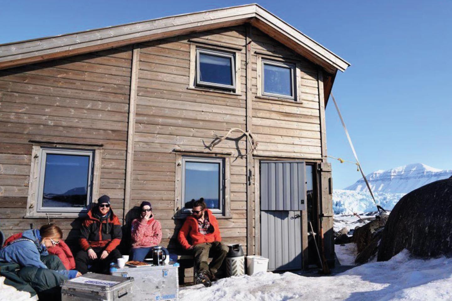 Afbeelding van Pyramiden Basecamp Spitsbergen Aanzicht Cape Tracks