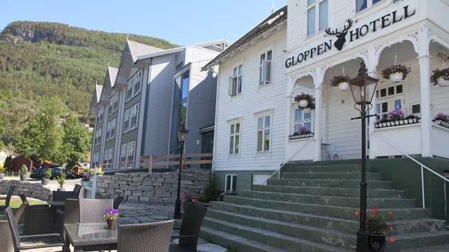 Sandane, Gloppen Hotel