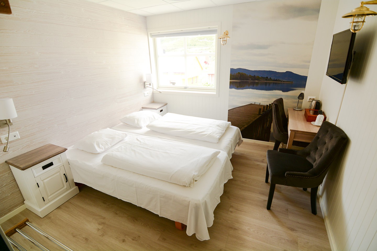 Senjahopen, Mefjord Brygge hotelkamer