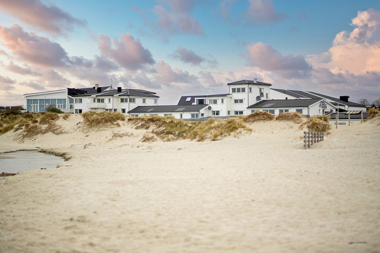 Sola, Sola Strand Hotel