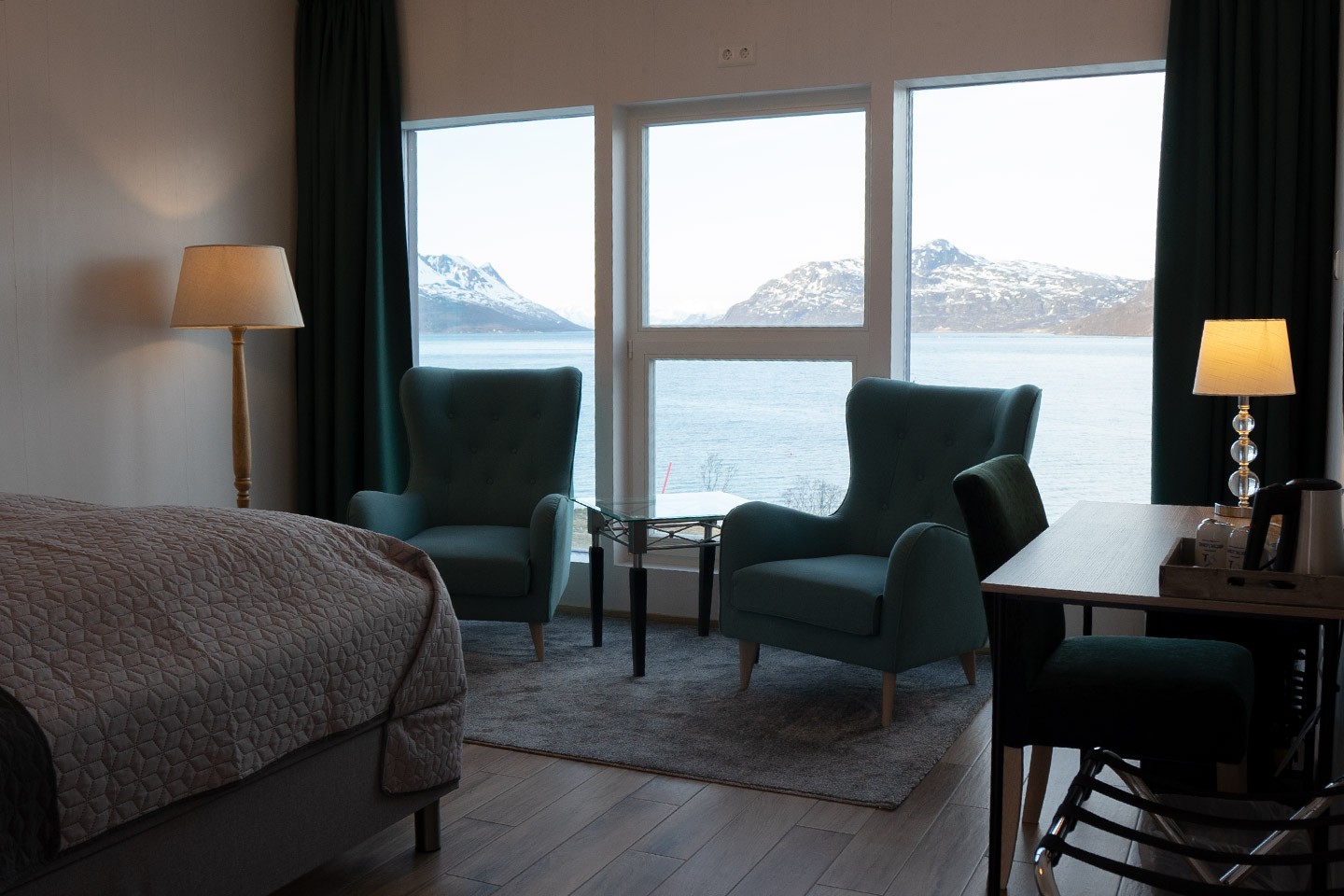 Uløybukt, Arctic Panorama Lodge