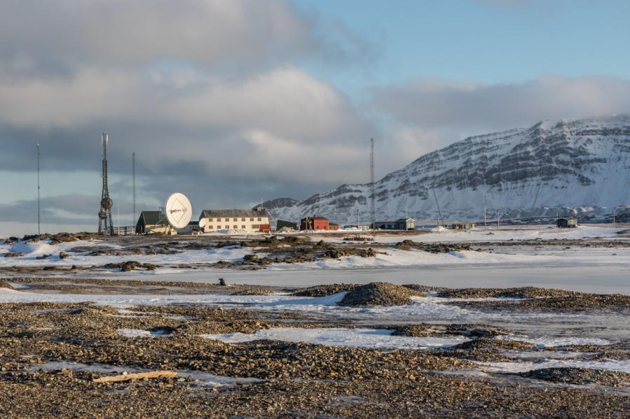 Isfjord Radio Spitsbergen Ramon Lucas 17