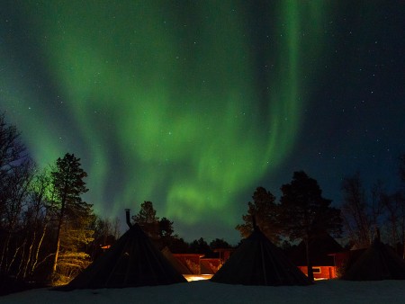 3 Bijzondere Overnachtingen Noors Lapland Noorderlicht Reis Luna 9