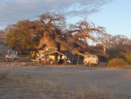 9089547 Kubu Island Camping 0