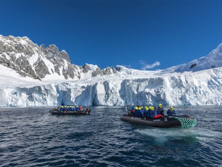 Antarctica Falklandeilanden Patagonie Zodiac Hurtigruten Karsten Bidstrup Copy