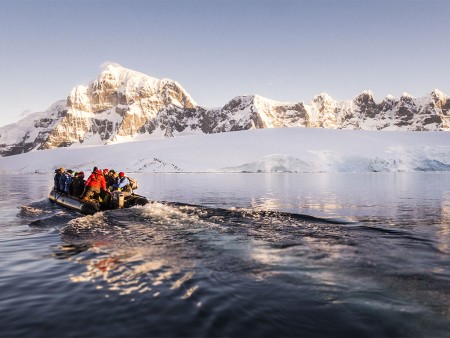 Basecamp Antarctica Ortelius Oceanwide Expeditions 4