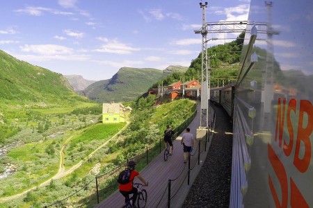 Bergensbaan Skadi Rallarvegen Fra Myrdal Stasjon VY