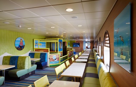 Colorline Ferry Hirtshals Kristiansand Ochtend Afvaart SuperSpeed 2 Family Lounge CLL Dag G Nordsveen