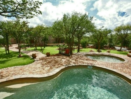 Etosha Etosha Village 07