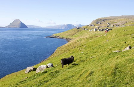 Faeroer Eilanden Hurtigruten Chelsea Claus