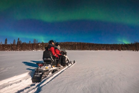 Harriniva Hotels %26 Safaris Snowmobiles 26