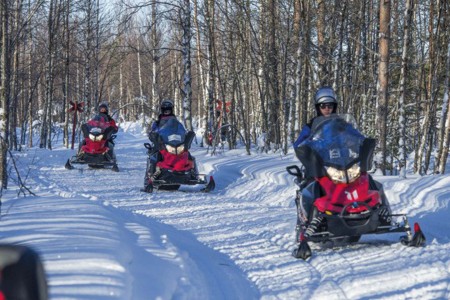 Harriniva Hotels %26 Safaris Snowmobiles 6