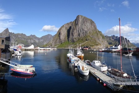 Havila Kystruten Kjerkfjorden Bij Reine Douwe Baas