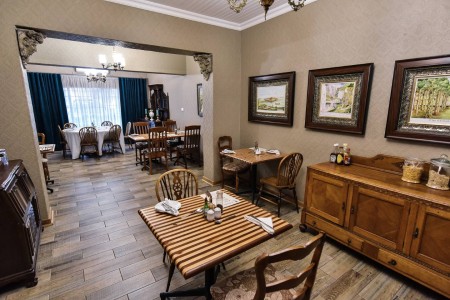 Hobbit Boutique Hotel Bloemfontein Dining Room