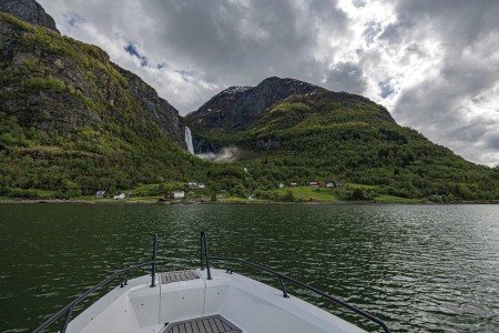 Luster Fjordhytter Boat Tour Esther Baas