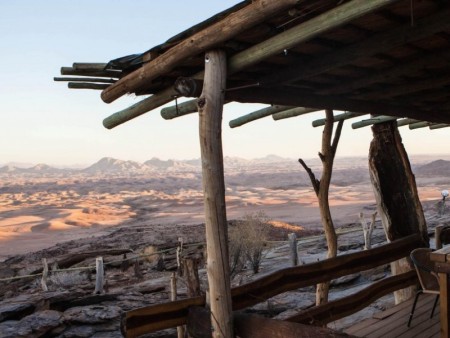 Namib%27s Valley 01
