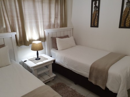 Ndiza Lodge Twin Bed