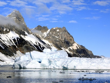 Noorwegen En Spitsbergen Ijsbergen Hurtigruten Linda Drake Copy