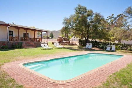 Red Stone Hills Oudtshoorn Pool