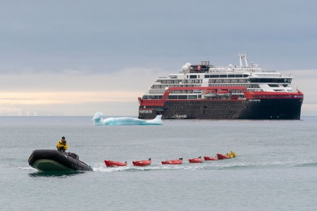 Roald Amundsen Hurtigruten Karsten Bidstrup