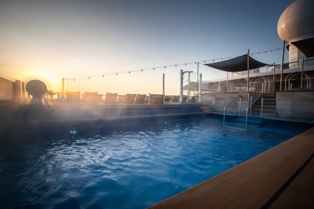 Roald Amundsen Infinity Pool Hurtigruten Oscar Farrera