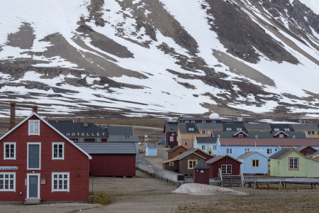 Rond De Svalbard Archipel Andrea Klaussner Ny Alesund Svalbard House