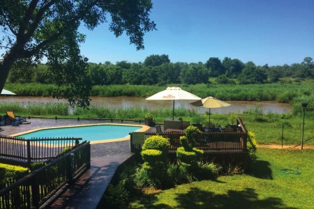 Sabie River Bush Lodge New Year Deck 2 1024x768