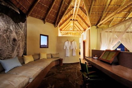Sandfontein Lodge Nature Reserve Suite