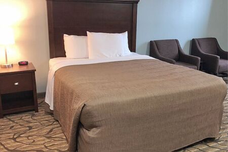Single Queen Kitchenette  Aspen Hotel Anchorage  Cape