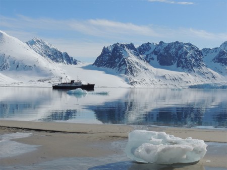 Spitsbergen Introductie Nordstjernen Magdalenefjorden Hurtigruten John Gardner