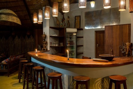 Thornicroft Lodge South Luangwa Bar