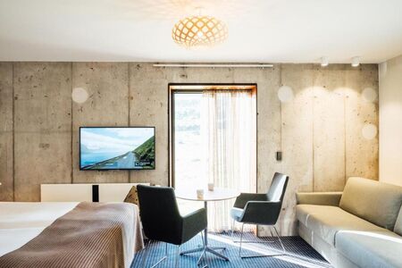Torshavn%2C Hotel F%C3%B8royar Cape Tracks