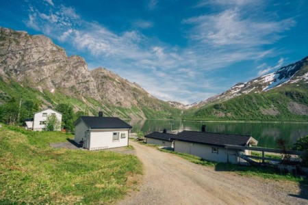 Torsken Senjabyheart Senja Fjordcamp Cabin 1