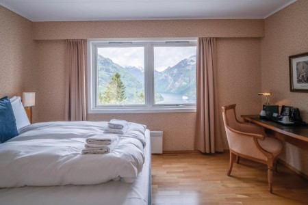 Utsikten Hotel Geiranger Tweepersoons Bed Kamer Overzicht Cape