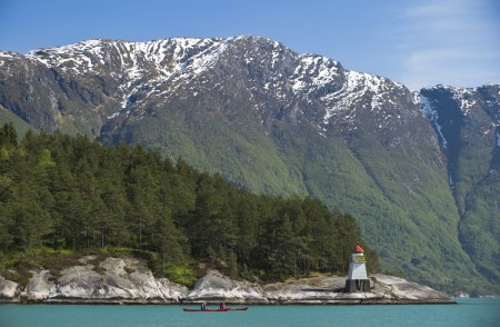 Auto Rondreis Bure Kayaking On The Hardangerfjord Ch Visitnorway